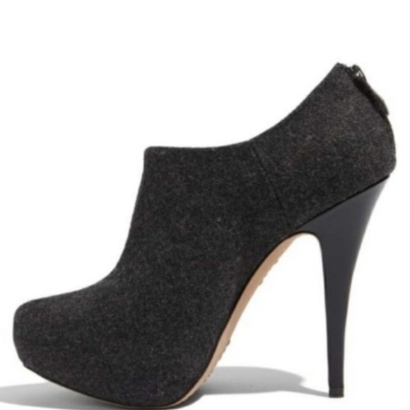 Vince Camuto Shoes - Vince Camuto Jerrell wool heeled bootie